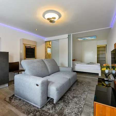 Hoerilux Xs * ガイエンホーフェン